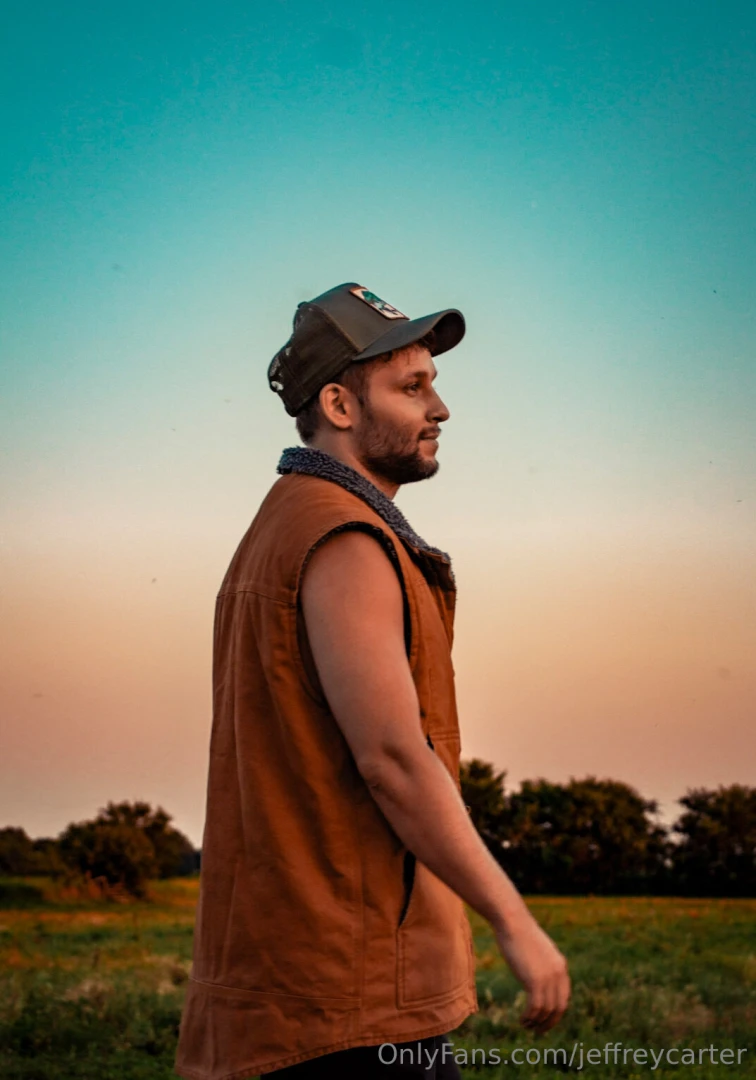 Why do i feel like this could lowkey be an album cover 