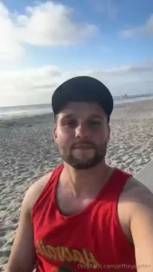 Who else loves the beach