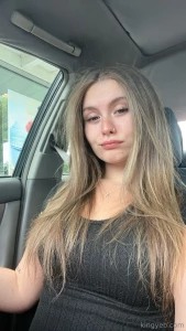 Who wanna see me fuck this tiny 18 y o cheekedxo