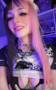 Happy 4th of july i am much more active over on my vip page and you