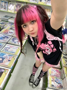 Like if u read watch hentai then comment ur fave if ur brave enough to part 1