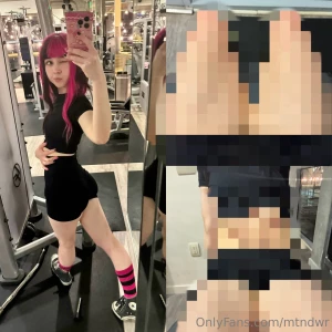 Gym ass and abs 33 photos 28 extra gym selfies 5 close up shots of my