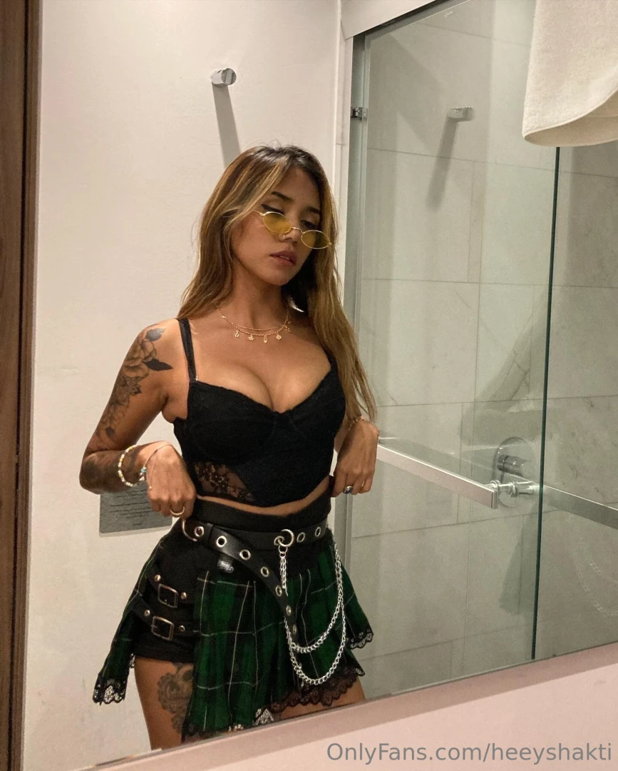 Que tal mi outfit me veo mejor con o sin el 