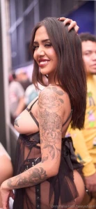 Recuerdos que tal salgo en esta foto dimelo al dm