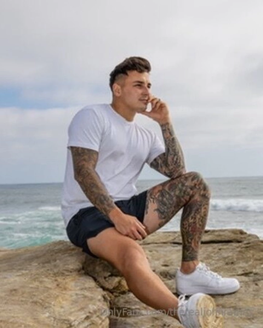 Feeling contemplative or just thinking horny thoughts 