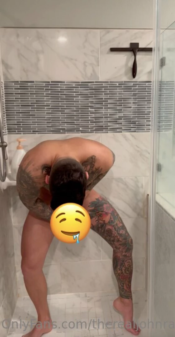 Having a freshly shaved hole and junk just makes me want to rawdog all 