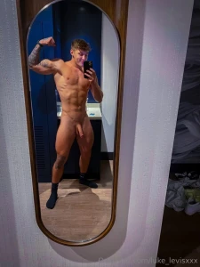 Hey guys i m hooking you all up today with my friend rippedjosh from part 1