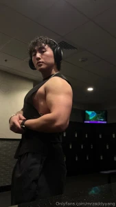 Do you like men with big arms