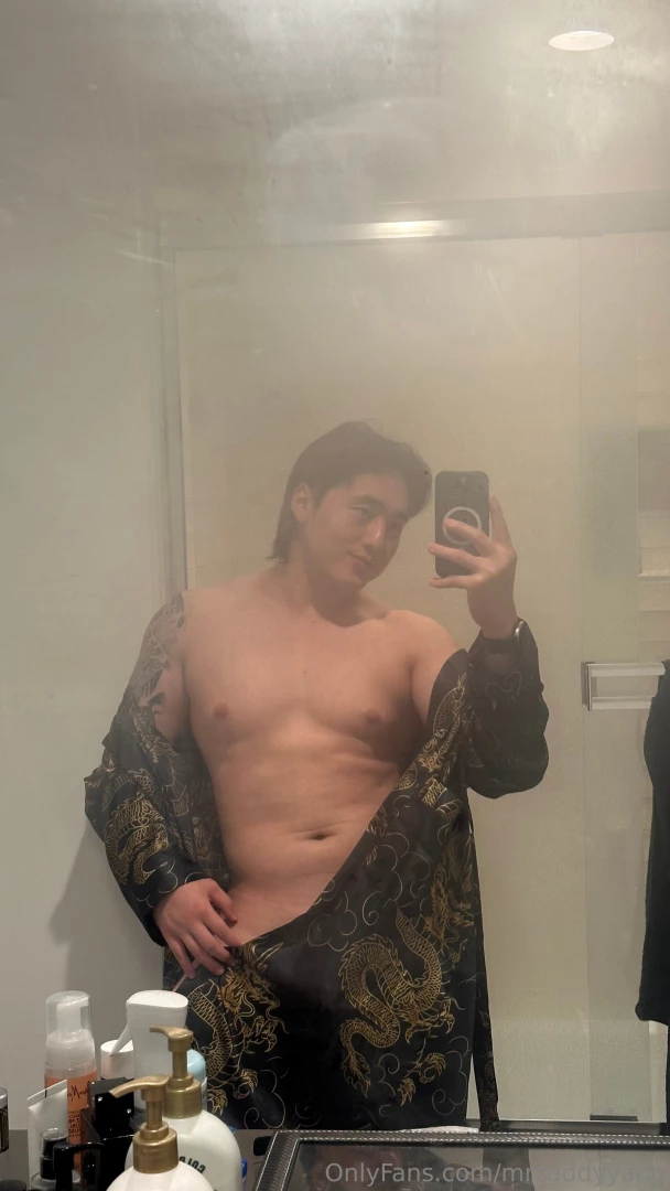 Dm me if you want to get messy 