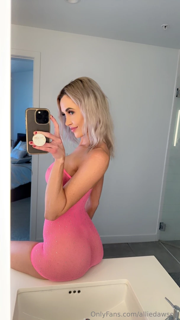 Just a little tease want to see more 