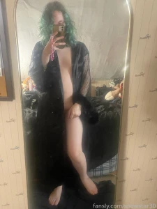 Surprise video of me using my dildo i have also opened custom pics for part 8