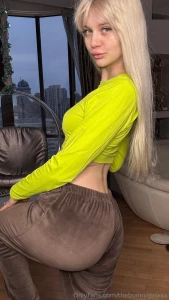 Feeling cute in my favorite pink panties who s a fan of soft and sweet part 1