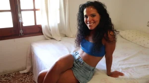 Viste el video nuevo de mi amiga que no tiene only al final nuestros