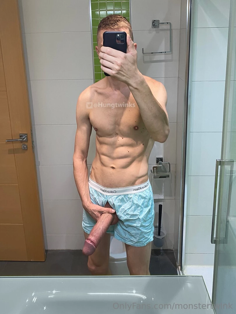 My monster too big for my boxers cumshot on the mirror on hungtwinks 