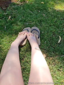 Long toe nails and flip flops part 3