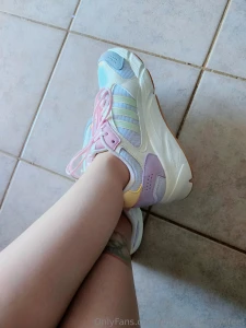 My new shoes are so cute what sort of content should i make with them part 2