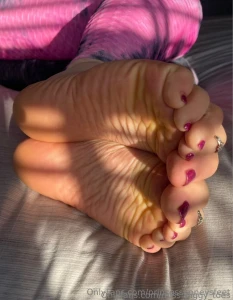 Are you subbed to my bestie if her soles aren t on your screen daily part 2