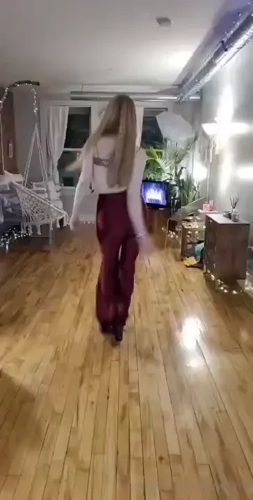 Snap memory from yesterday in 2021 a little dance and strip in my 