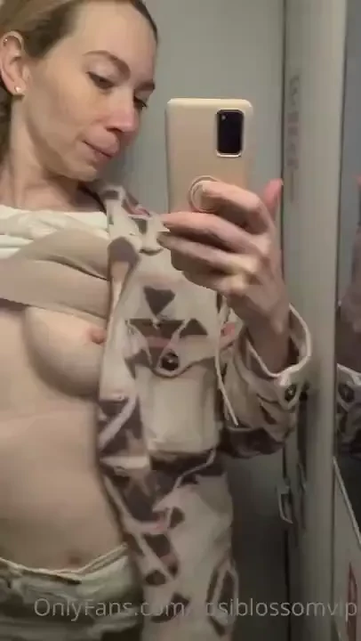 Just a quick titty shot this morning from 30 000 feet 