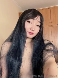 Ohayo i m feeling like wearing my hair long today but this wind is my