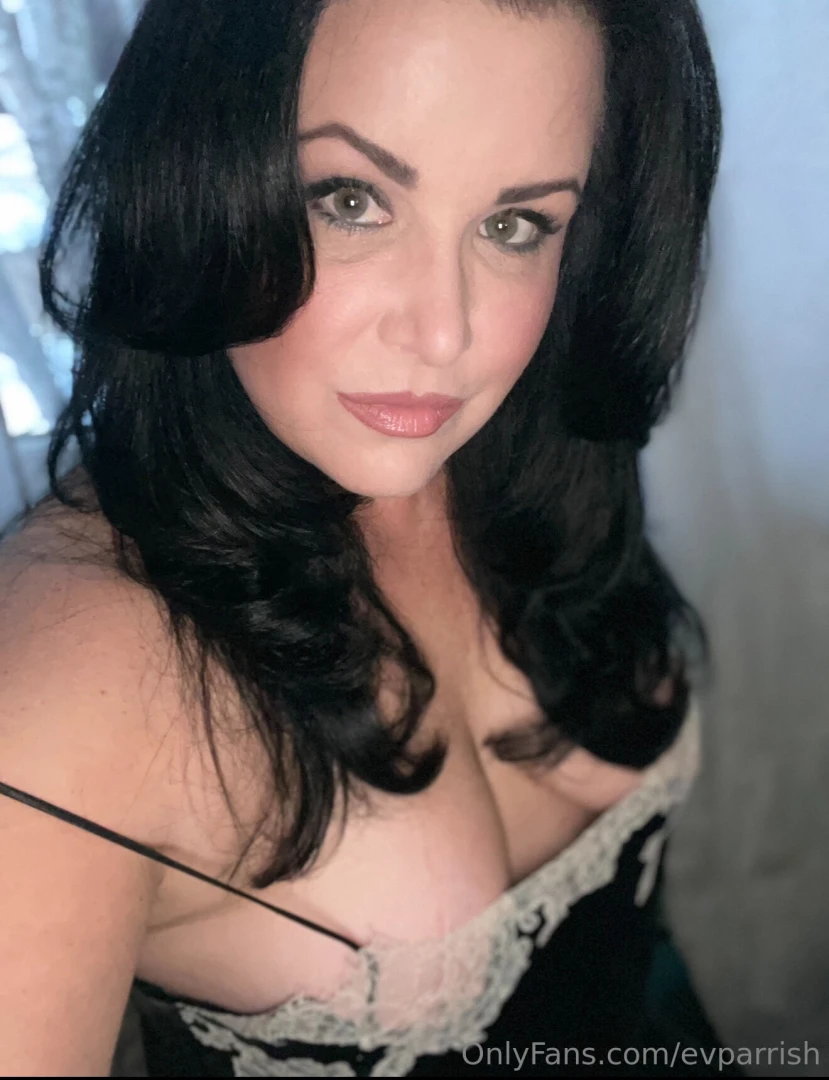 Hiya lol yesterday someone in my insta messaged and said you and i 