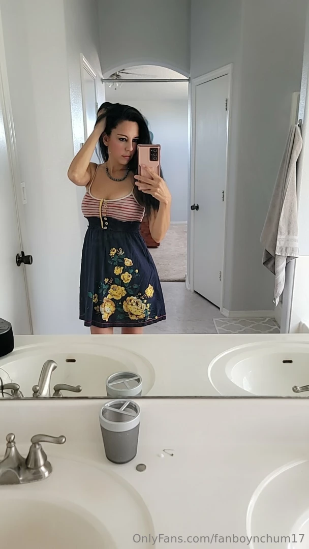 Hey do you have time to talk hmu 