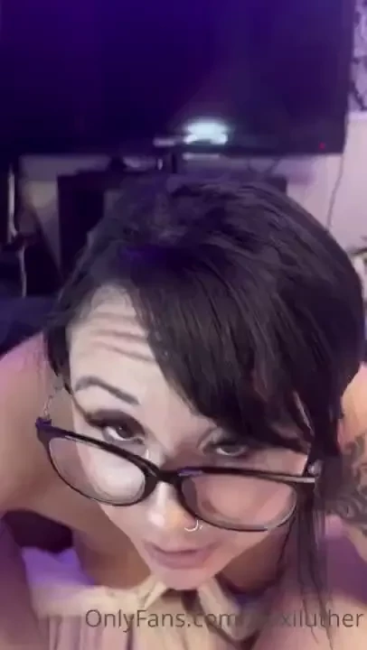 Mmm i love a fast sloppy blowjob i really love working for it watch me 