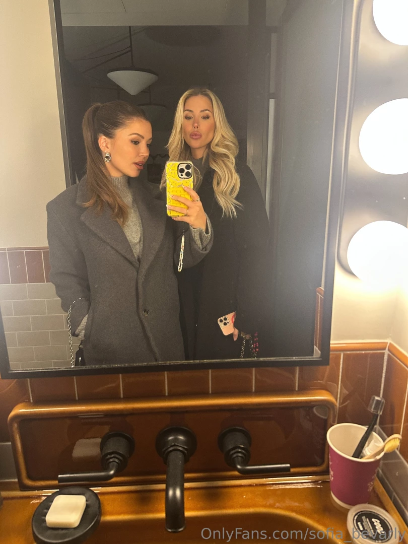 Going live with the one and only kiki_passo at 3pm est see you part 1 