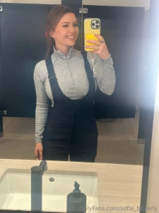 Skiing snowbunny part 1