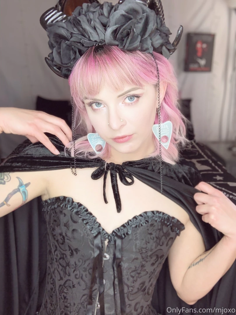 I m headed straight for the castle 