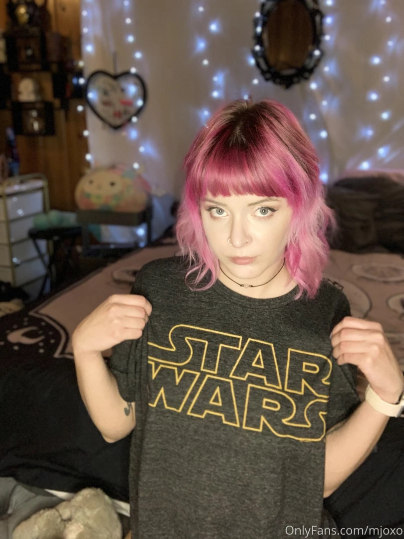 Enticing you to show me star wars 