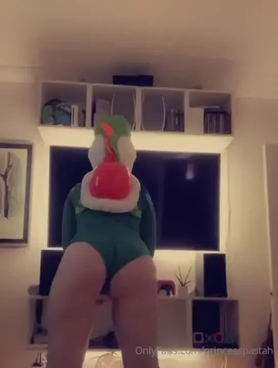 Happy hump daaayyyy let yoshi dance for you https onlyfans com part 3 