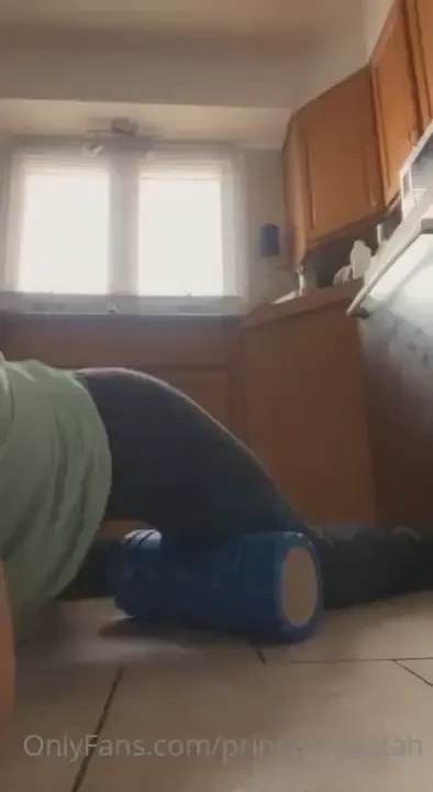 Do happy girls with messy hair turn you on part 4 