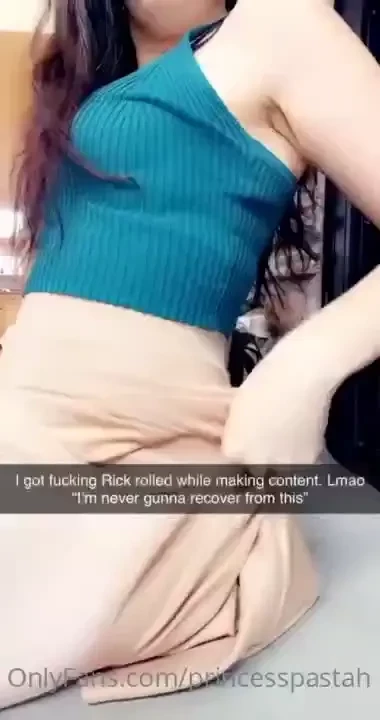 Omg i got freaking rick rolled while making content i thought someone 
