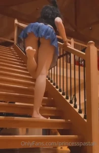 Raise your hand if you love upskirts