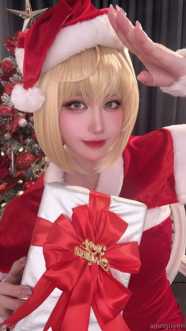 Defrosting padoru with a surprise 