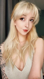 Happy nye sending u all so much love and the most amazing vibes for part 1