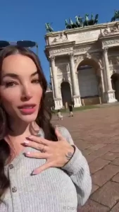 Hey babe tu viens je veux jouir avec toi mileymercier 50 off mes 2