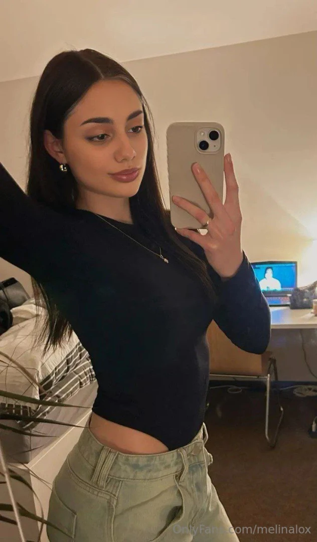 Sometimes black outfits fits me well 