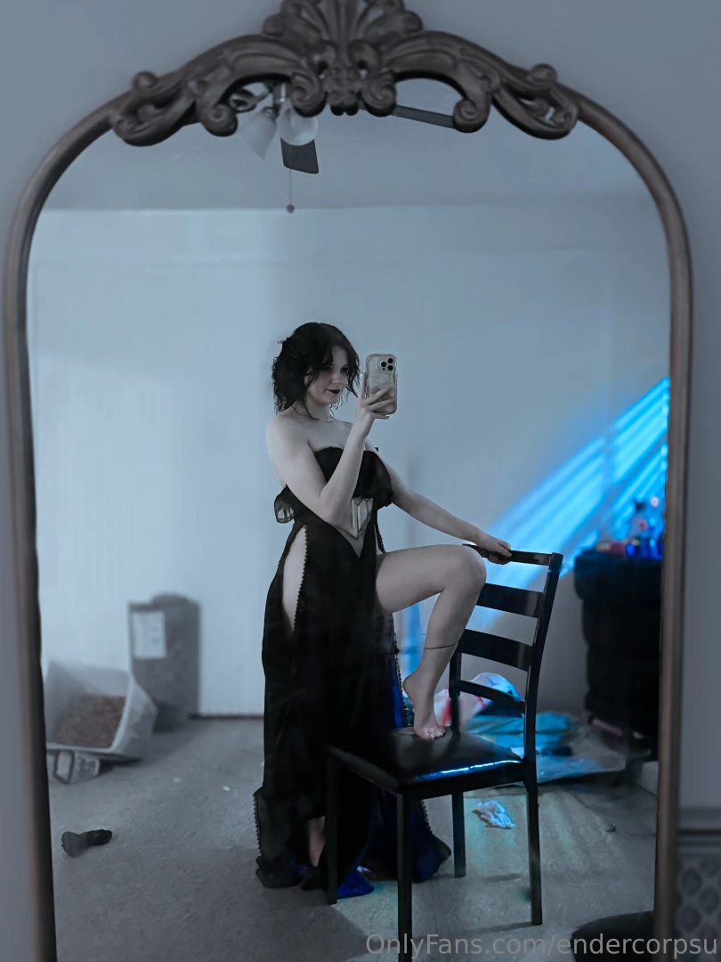 Looking for a vampire gf i promise i won t suck yourblood but i might part 4 