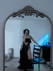 Looking for a vampire gf i promise i won t suck yourblood but i might part 1