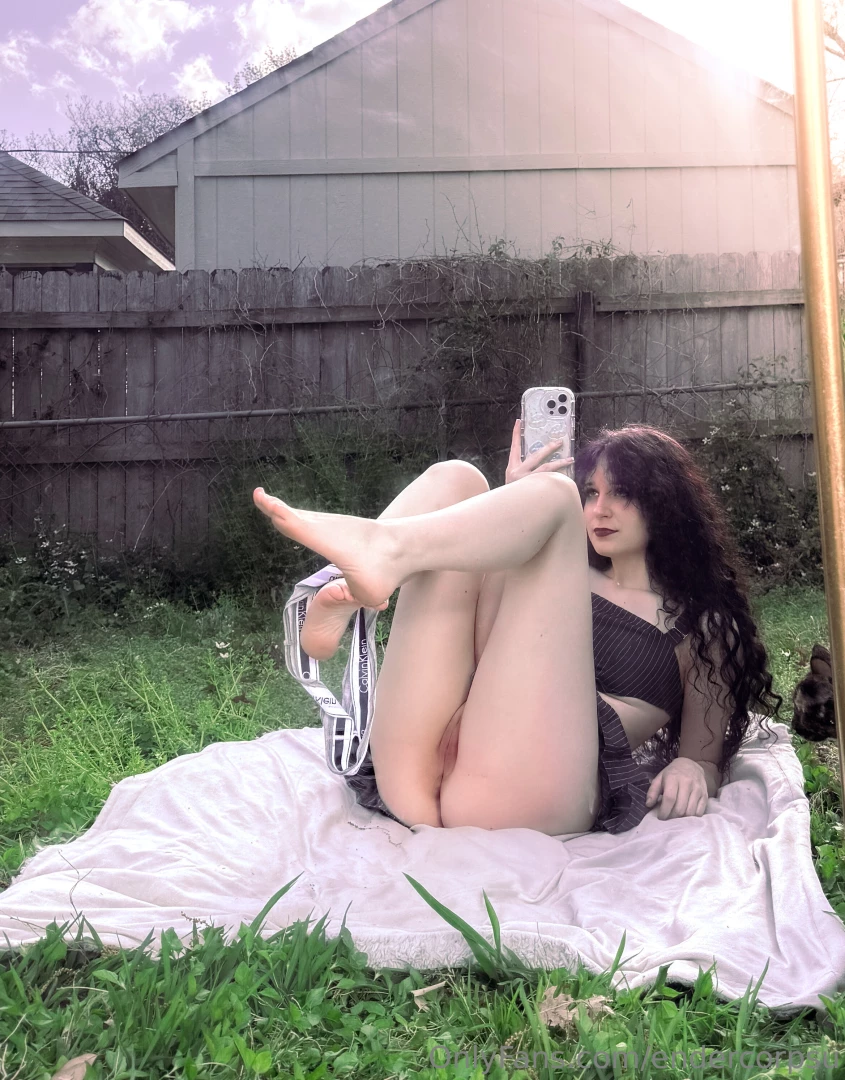 Well goodmorning sir i was hoping maybe you d like to join me for a 