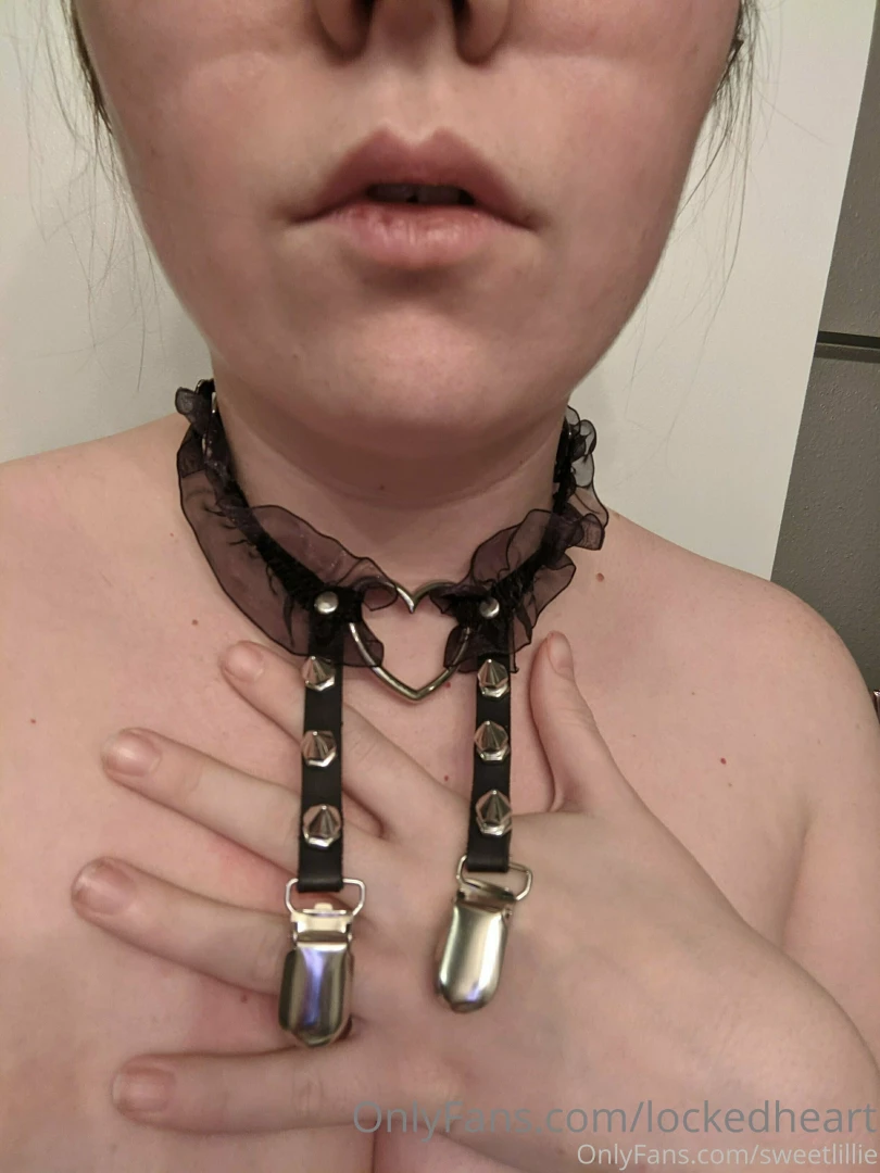 Got a new choker but i think your hand would look better don t you 