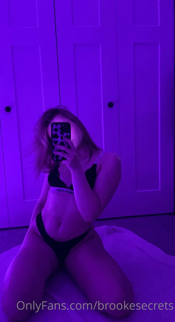 Morning babes things got hot last night after talking to some of u if 