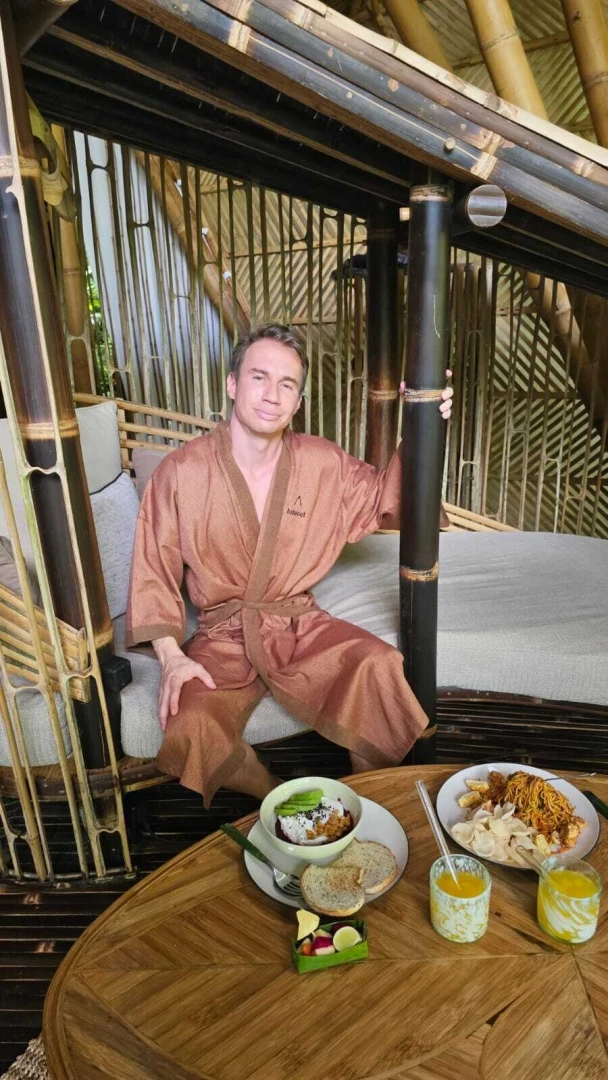 Merry christmas babe i hope your day is as warm and exciting as you ve 