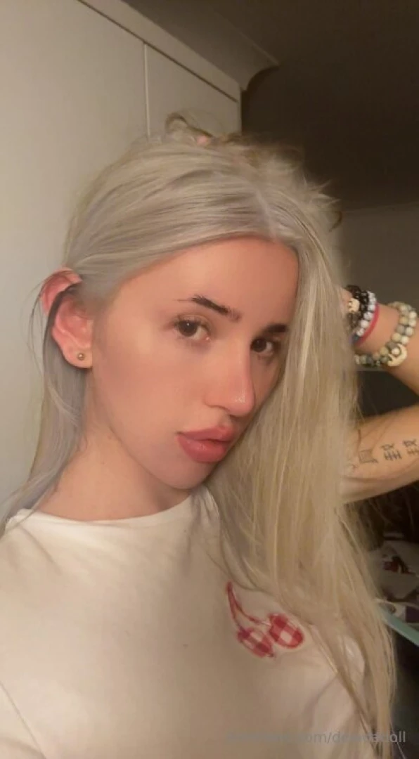 How s my hair i kinda love it do you 