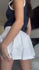 Want me to pull up skirt for ya