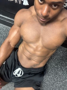 Prettyskinboivip https onlyfans com prettyskinboivip big surprises