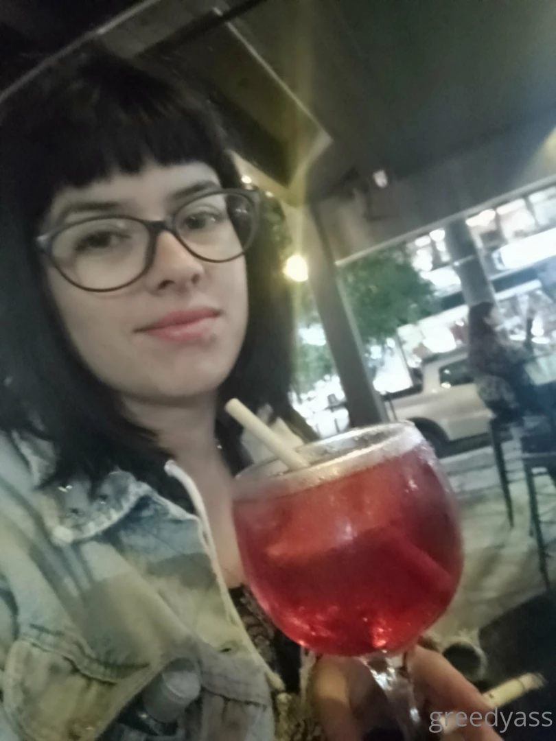 What drink would you invite me here i drank gin and tonic but i like 