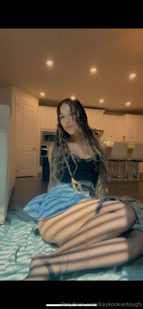 Sunlight hits different when you re this fucking needy 